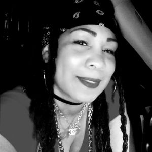 Meet your Posher, Simone